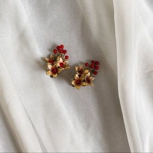 Vintage Gold Red Berry Flower Red CZ Clip Earrings